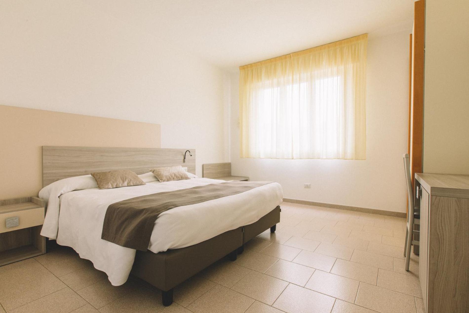 Hotel Residence La Palma Finale Ligure Exteriör bild