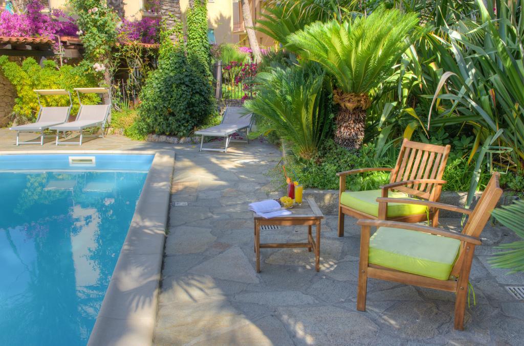 Hotel Residence La Palma Finale Ligure Exteriör bild