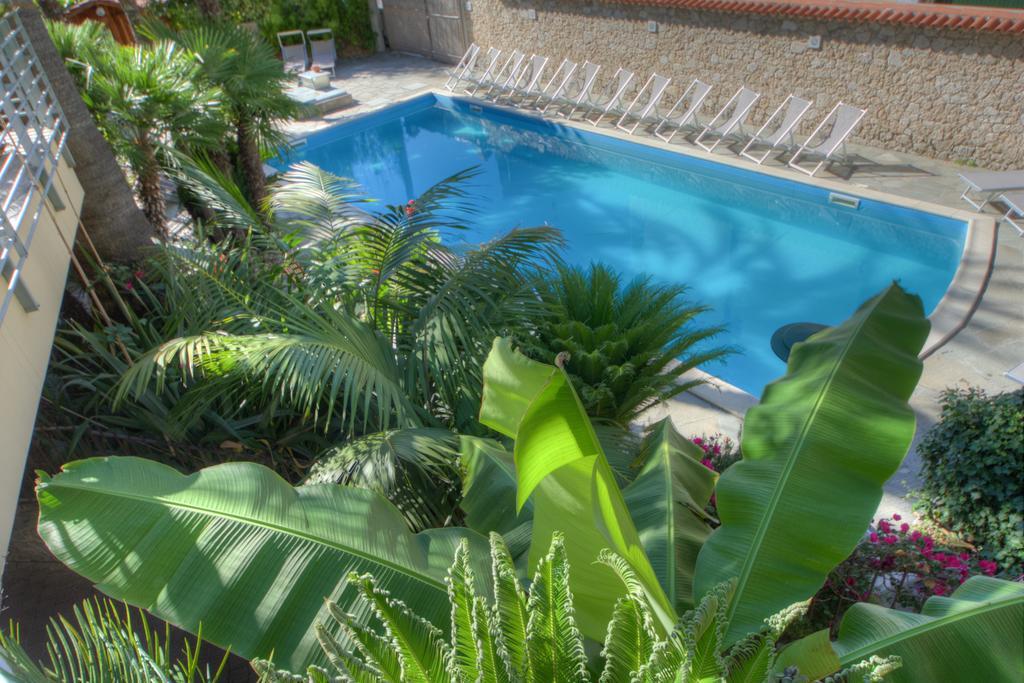 Hotel Residence La Palma Finale Ligure Exteriör bild