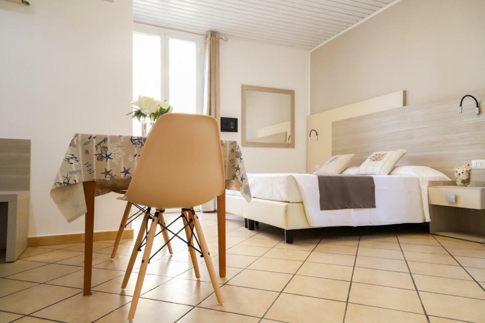 Hotel Residence La Palma Finale Ligure Exteriör bild